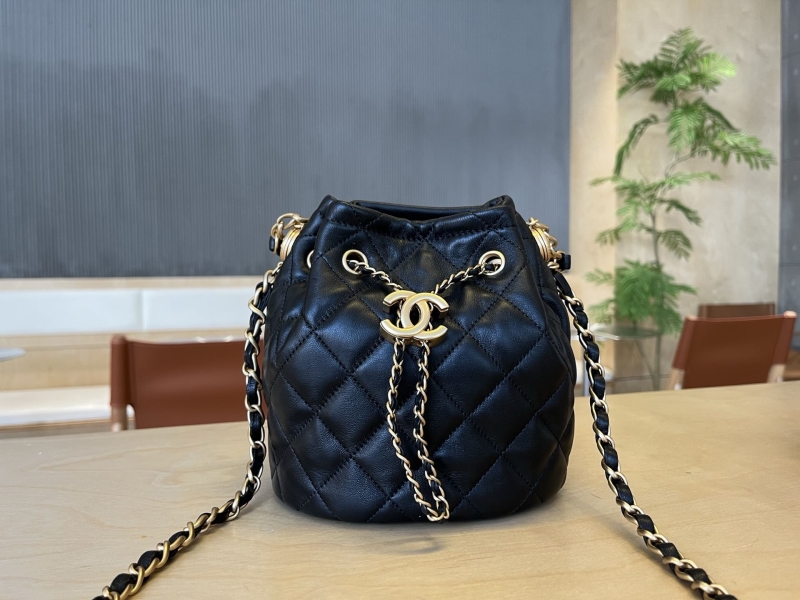 Ch**el bucket bags